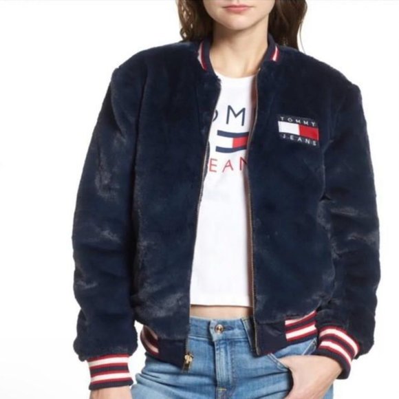 Tommy Hilfiger 90s Retro Reversible Flag Bomber Jacket - Picture 4 of 6